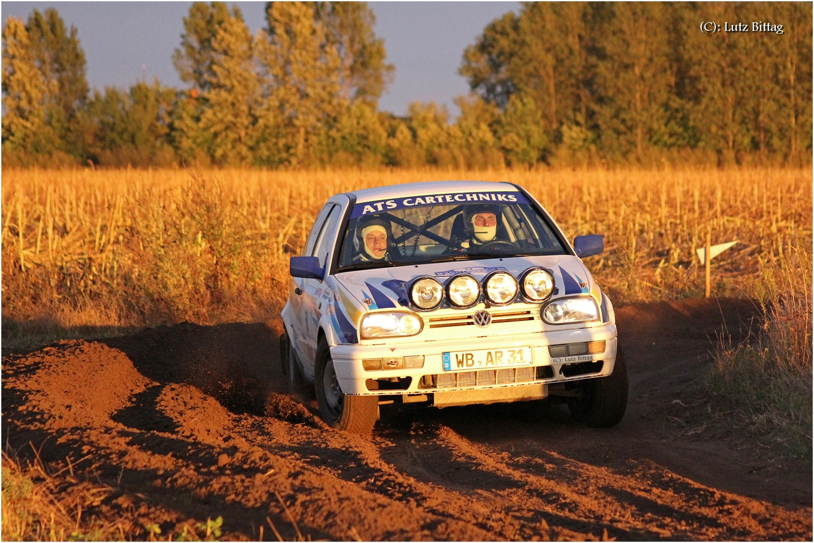 Rallye in der Abendsonne