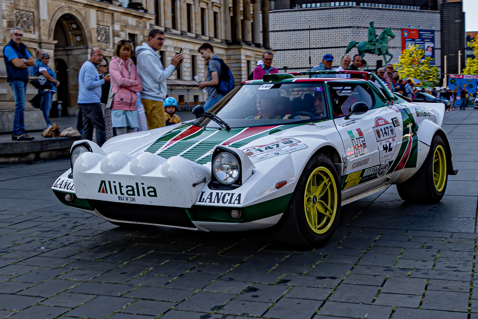 Rallye-Legende auf dem Schlossplatz