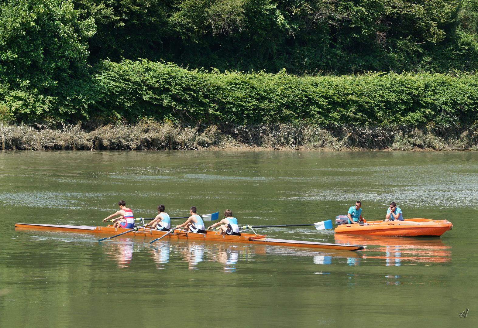 Ramer sur le lac....