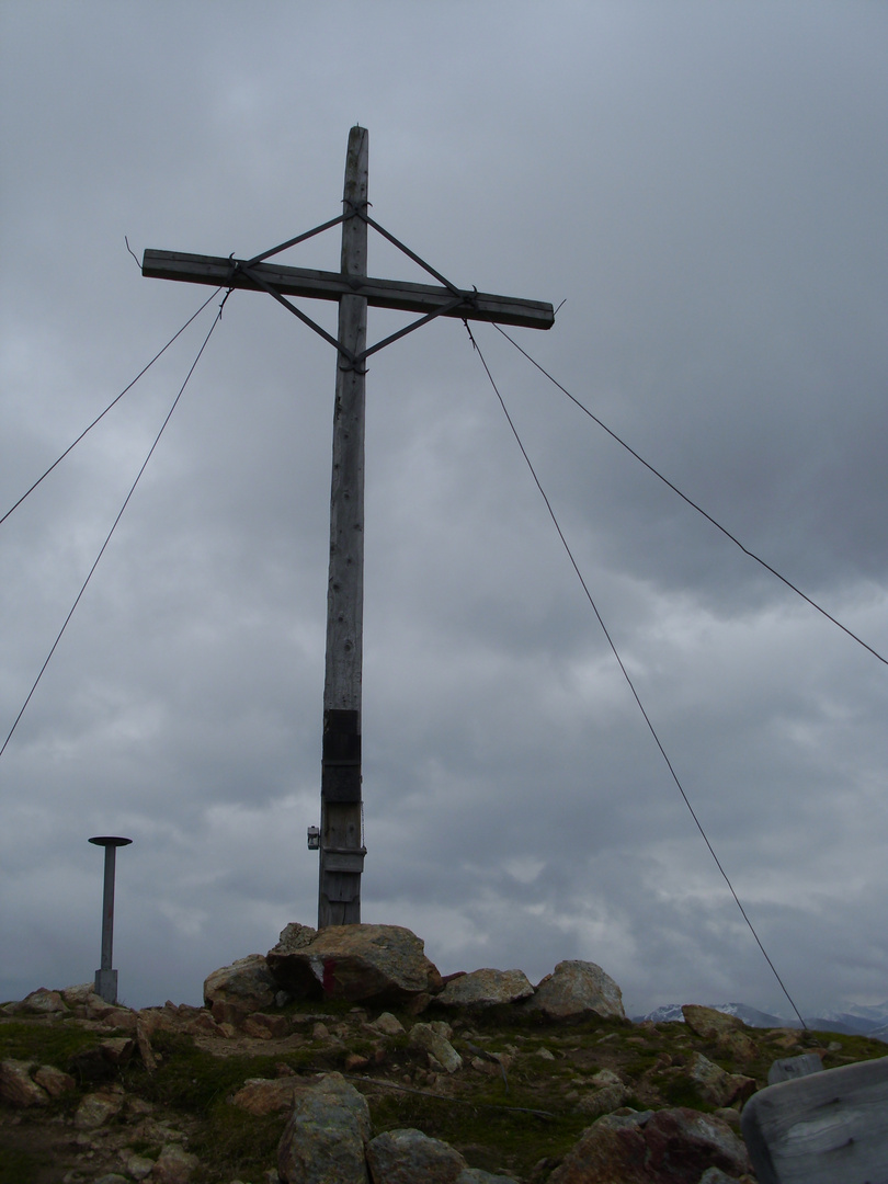 Rammelstein - Gipfelkreuz 2483 m