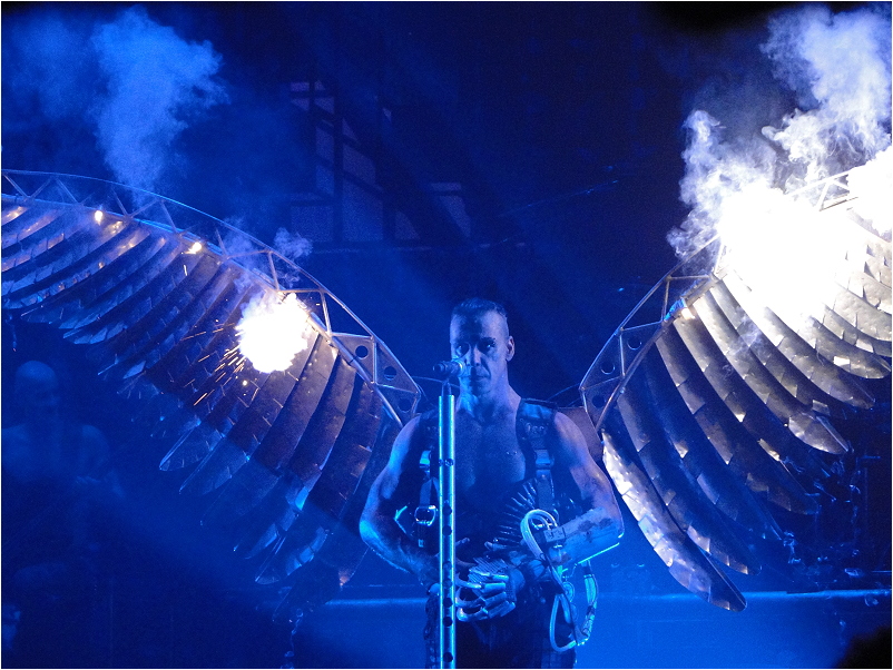 Rammstein - Engel - O2 World, Berlin, 15.12.2011