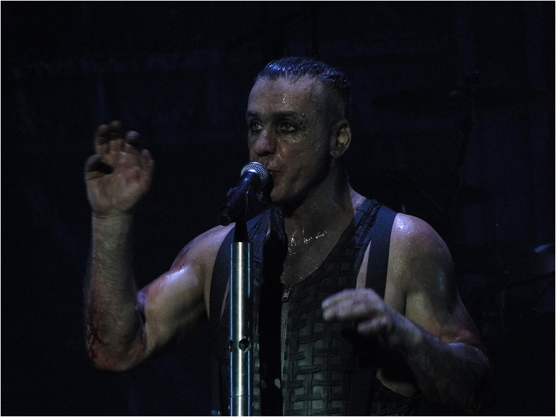 Rammstein - Till - O2 World, Berlin, 15.12.2011