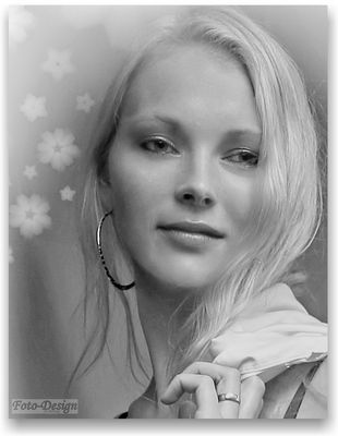 Ramona Black_White01a