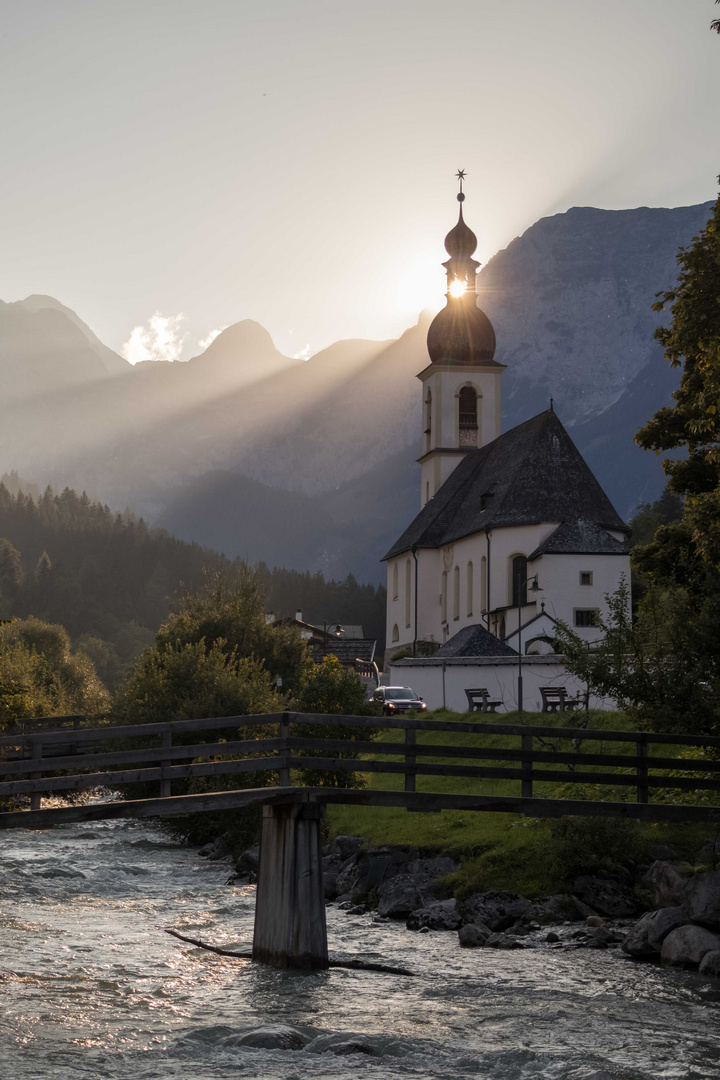 Ramsau - Kirche und Sonne