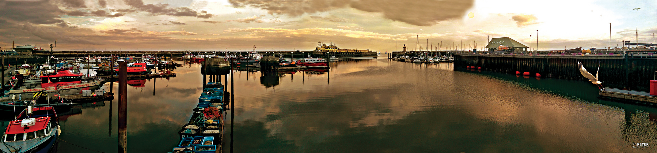 Ramsgate, `Port of Ramsgate mit West und Ost Pier´ - © 28.06.2014