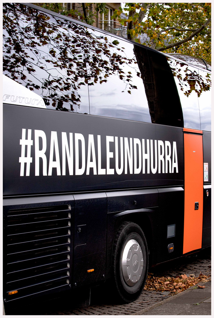 #RANDALEUNDHURRA