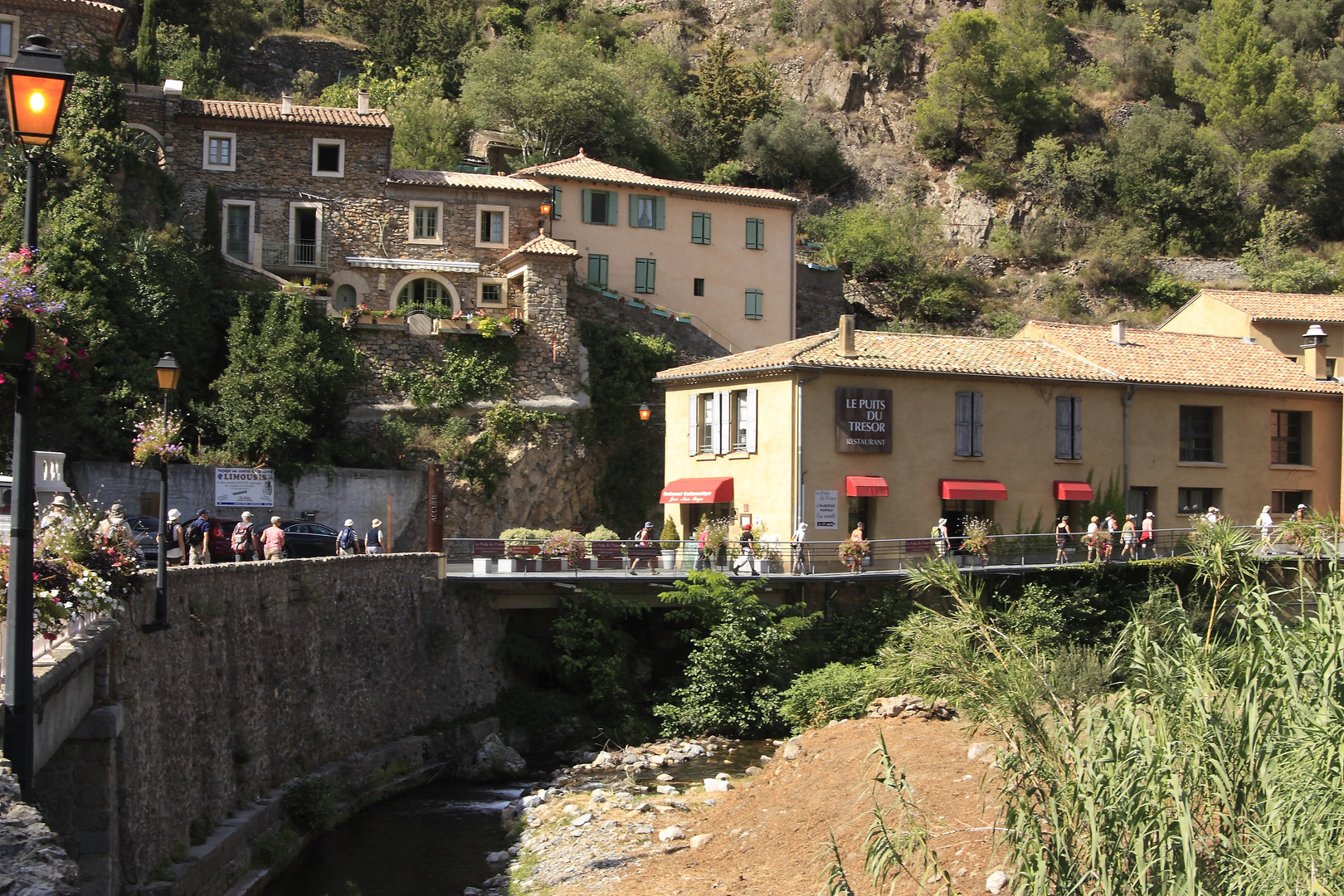 Randonneurs dans le Tarn