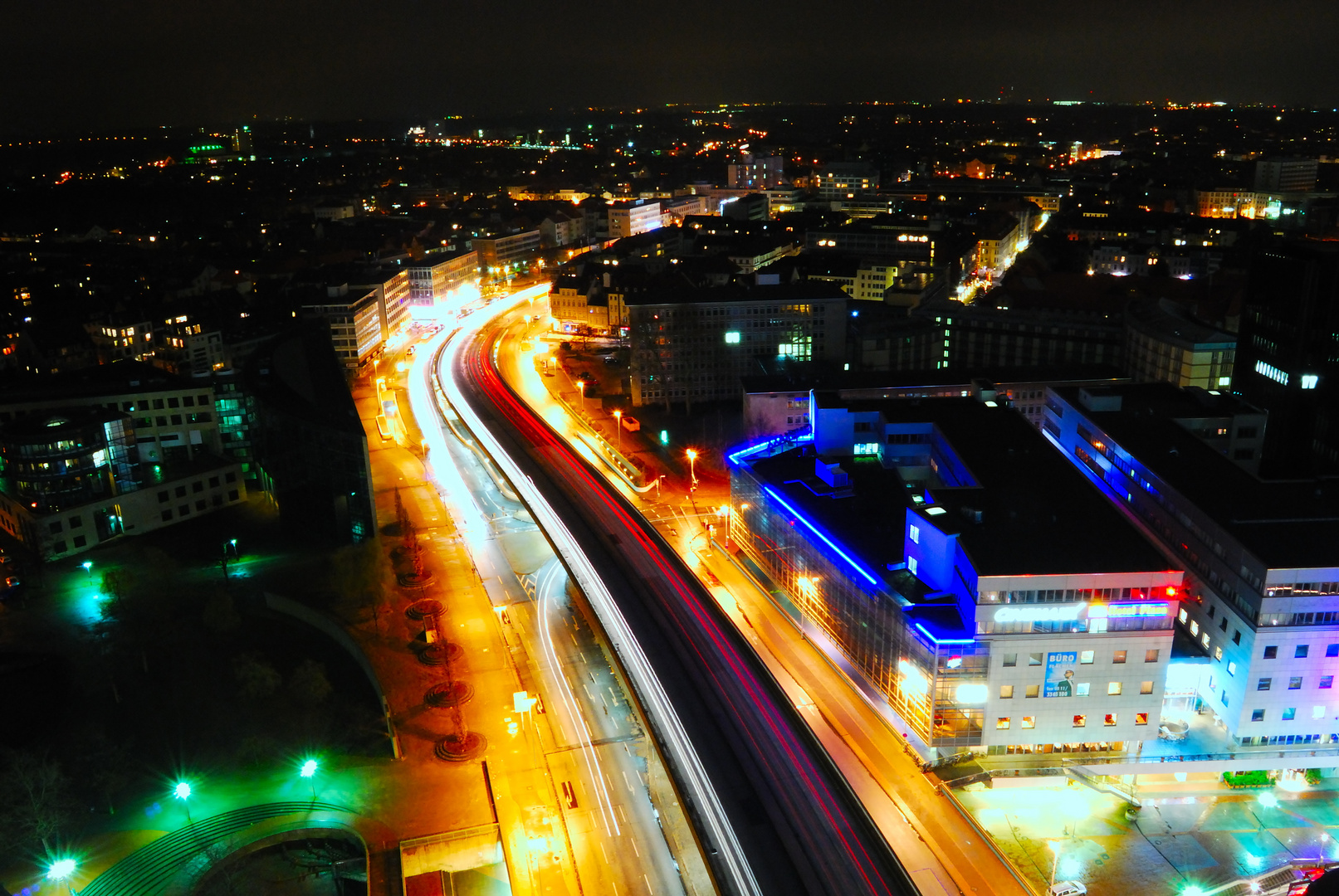 Raschplatzhochstraße bei Nacht - Color (Hannover/Niedersachsen)