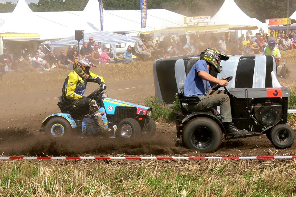 * Rasenmäher - Treckerrennen in Thönse / 16.-17.8.08 *