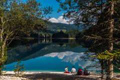 Rast am Pragser Wildsee 