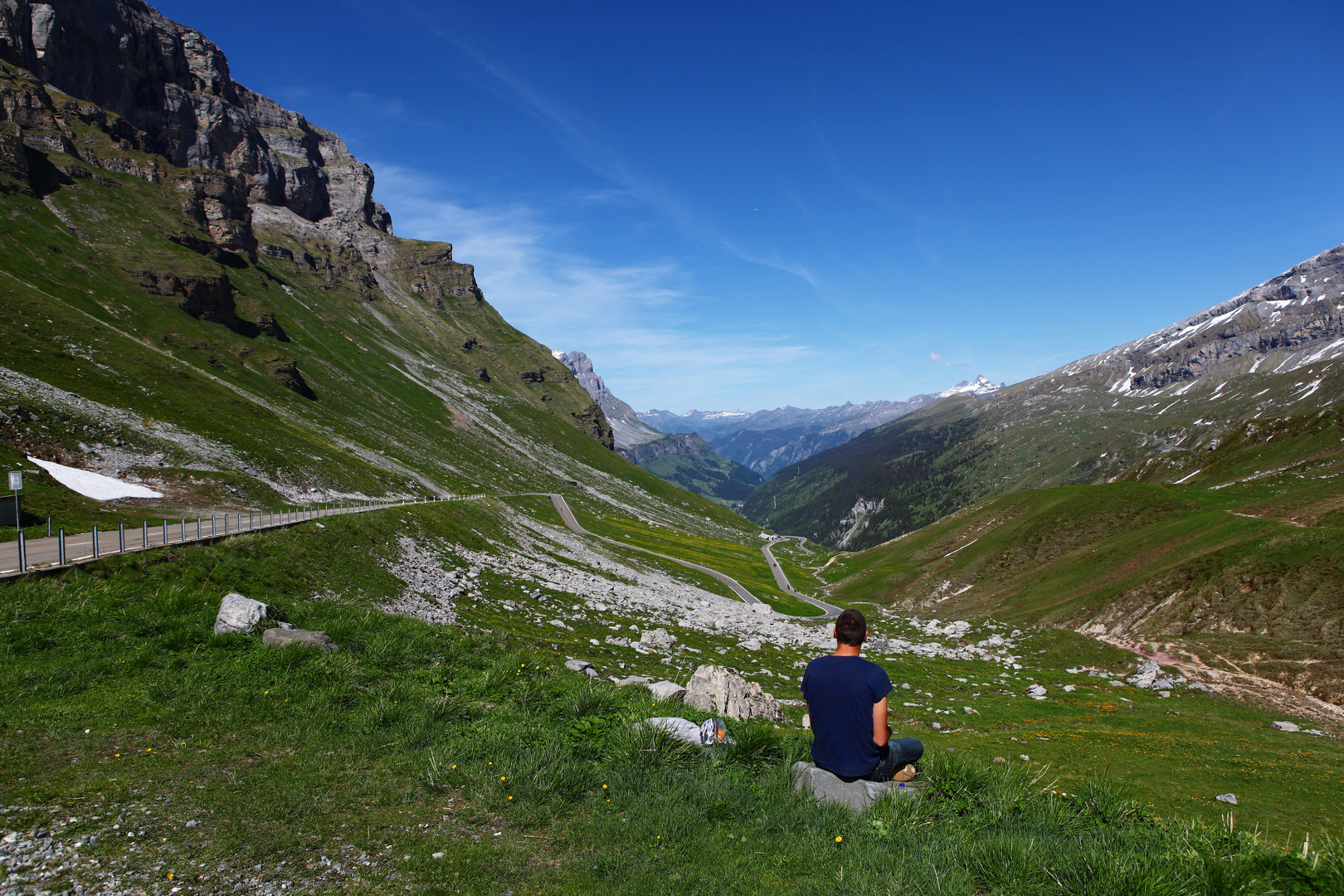 Rast auf dem Klausenpass