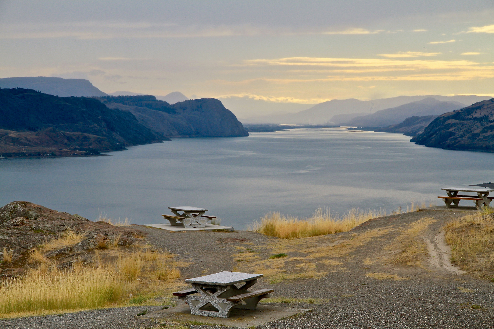 Rastplatz mit Seeblick