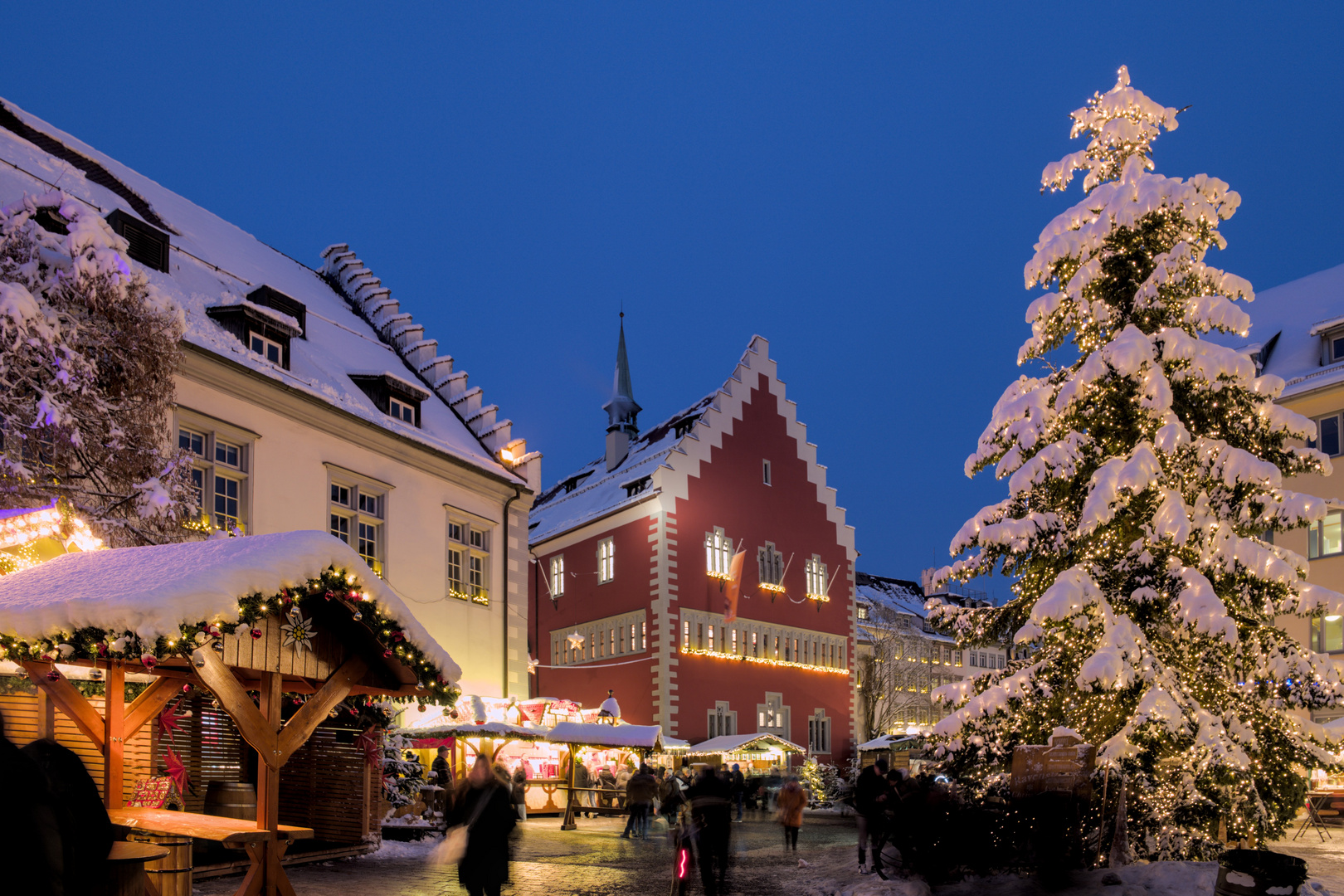 Rathaus auf dem Weinachtsmarkt