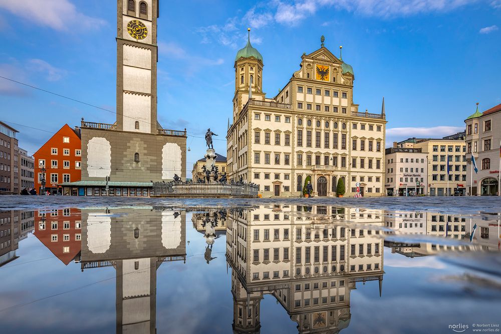 Rathaus Augsburg Spiegelung