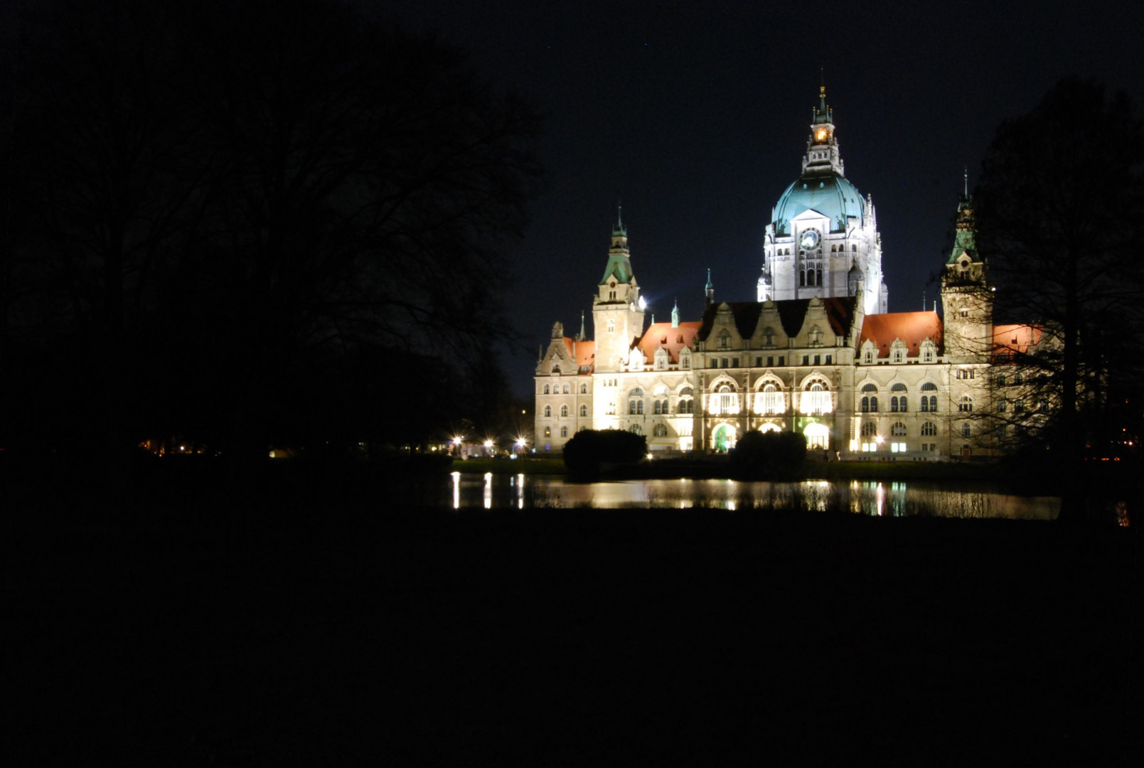 Rathaus bei Nacht