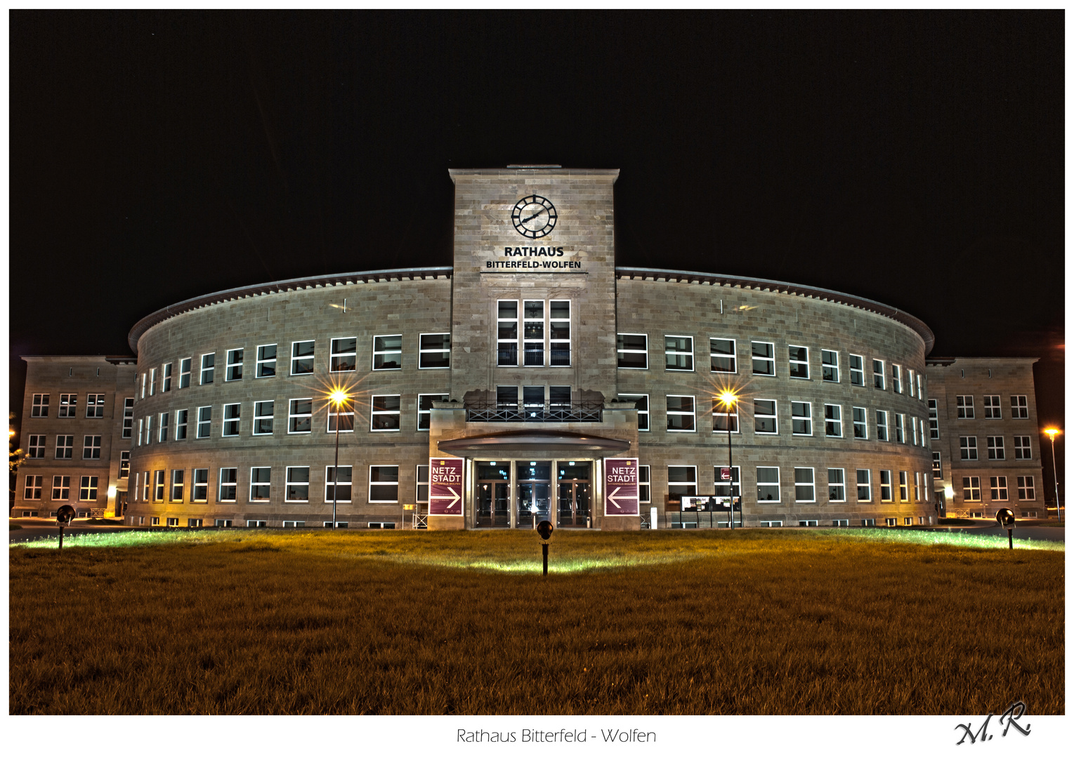 Rathaus Bitterfeld - Wolfen bei Nacht