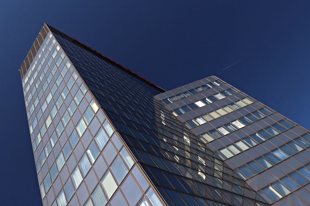 Rathaus Center, Ludwigshafen am Rhein Foto & Bild blau