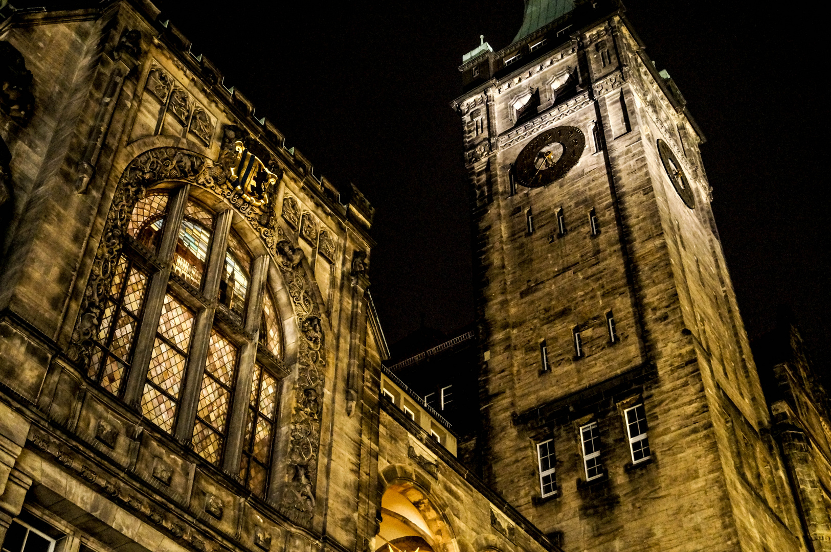 Rathaus Chemnitz bei Nacht