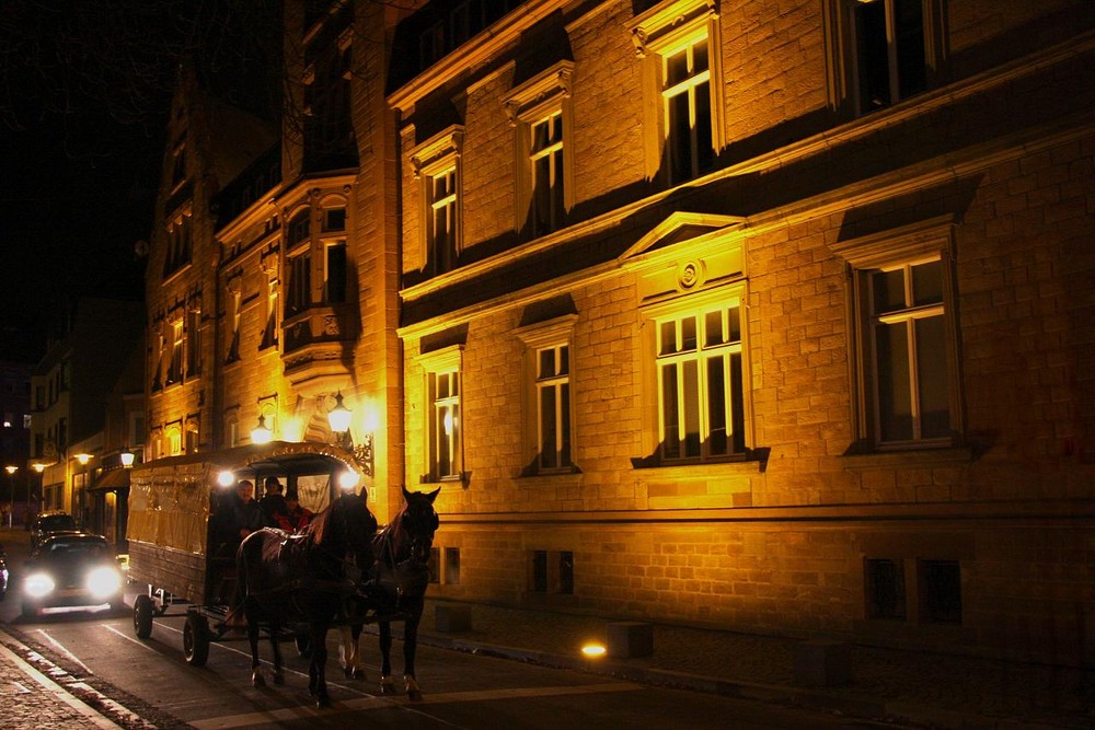 Rathaus Dudweiler bei Nacht