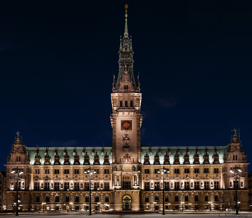 Rathaus Hamburg bei Nacht