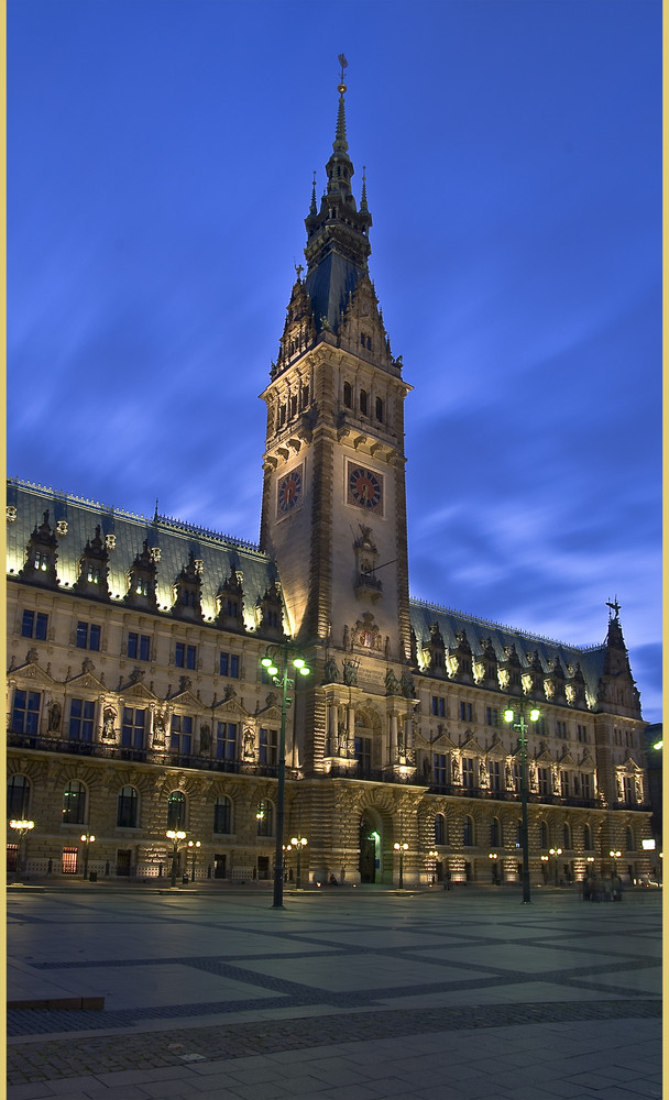 Rathaus Hamburg - Blaue Stunde