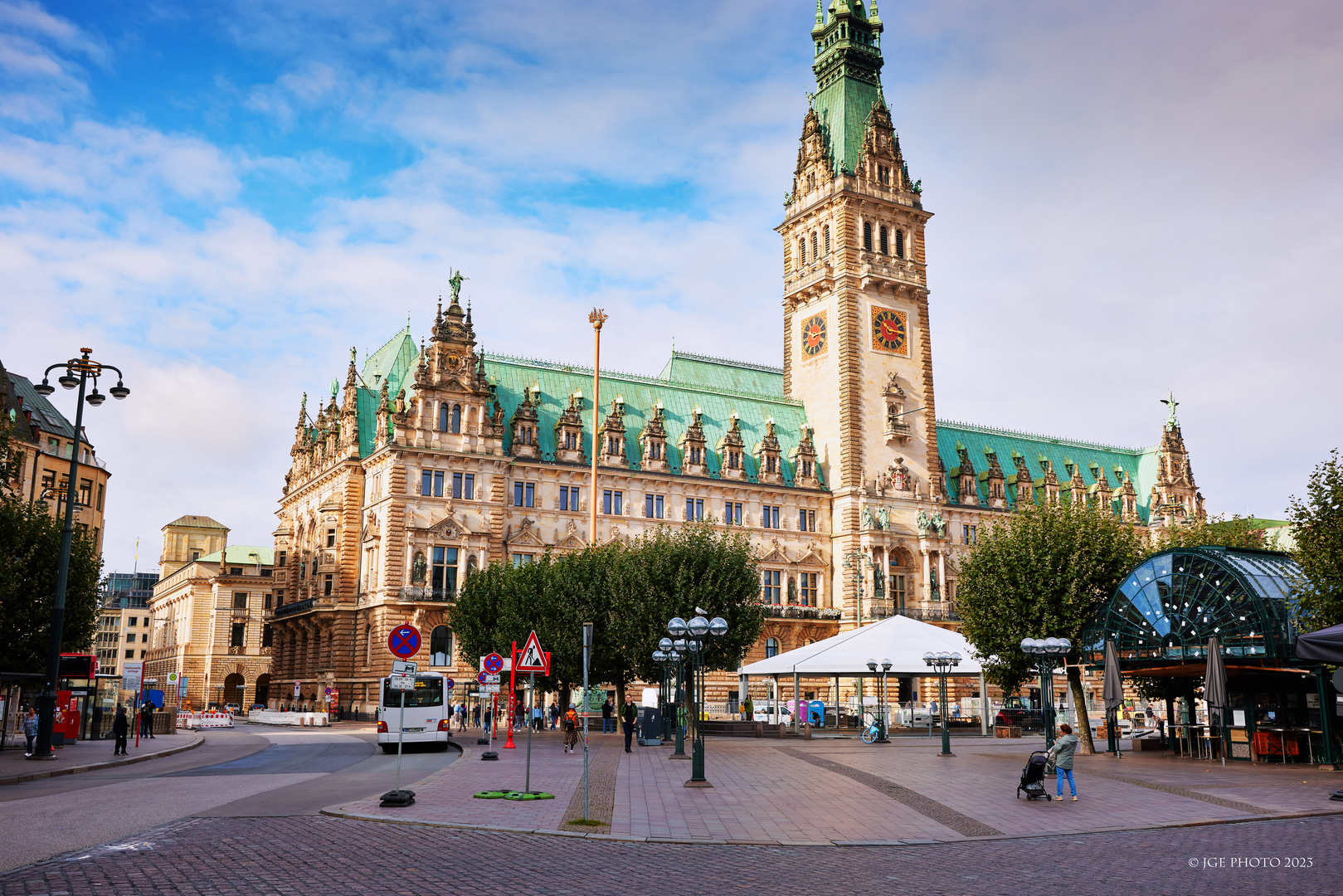 Rathaus Hamburg mit Sitz des Senats der Hansestadt