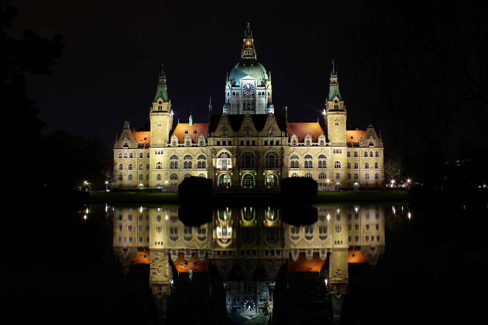 Rathaus Hannover by Night