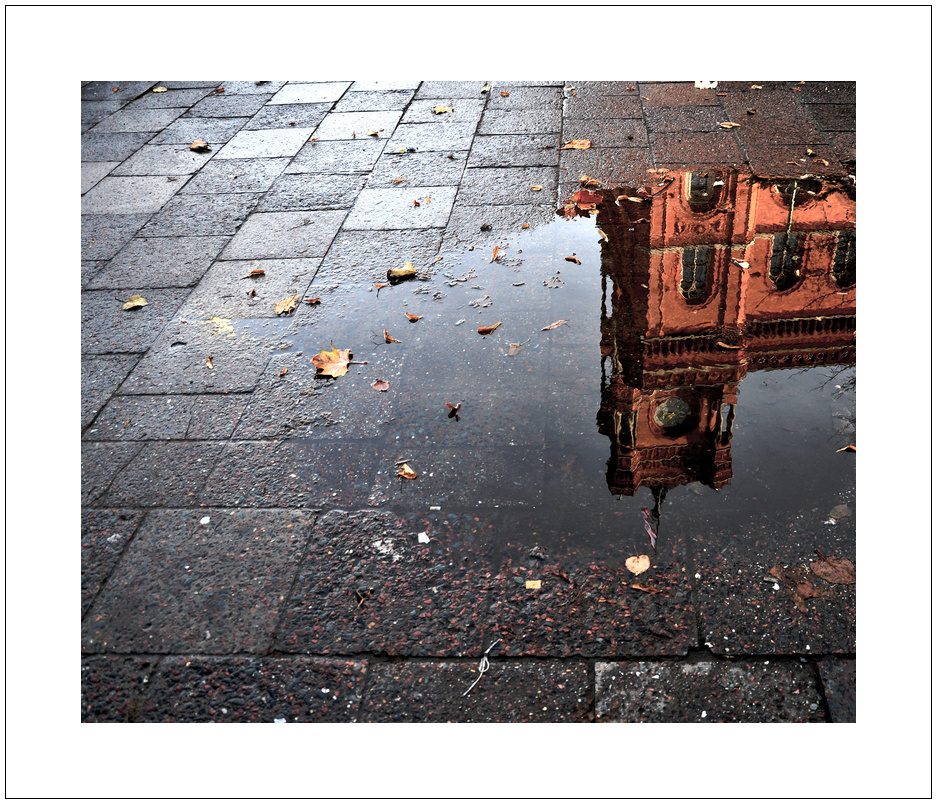 Rathaus im Herbst