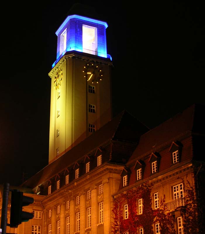 Rathaus im Licht