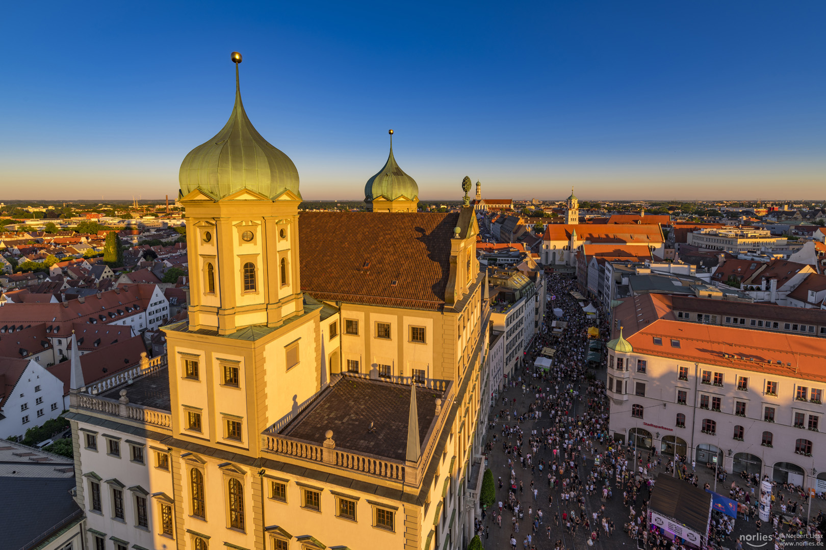 Rathaus im Licht