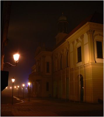 Rathaus im Nebel