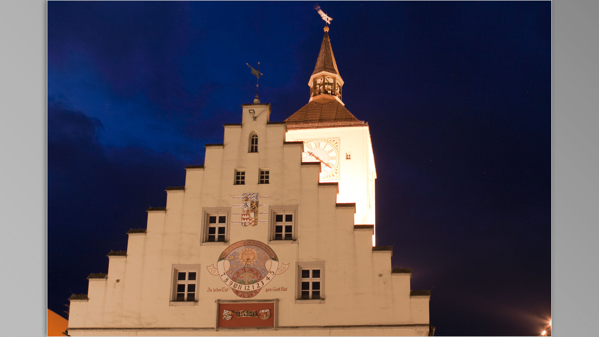 Rathaus in Blau