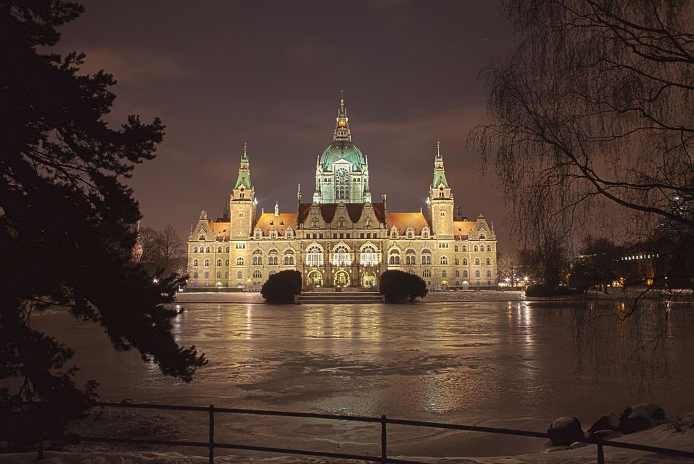 Rathaus in Hannover als HDR fotografiert.