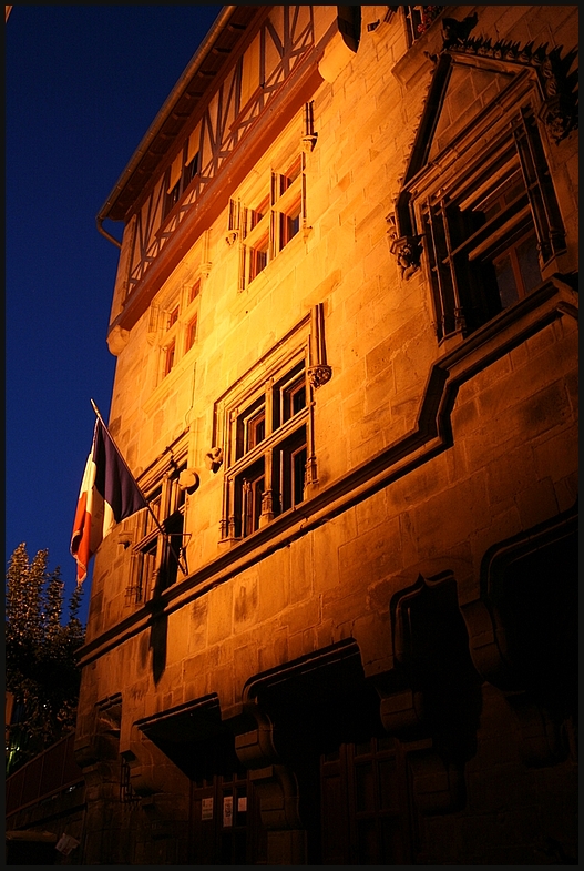 Rathaus in St. Sernin de sur Rance (France)