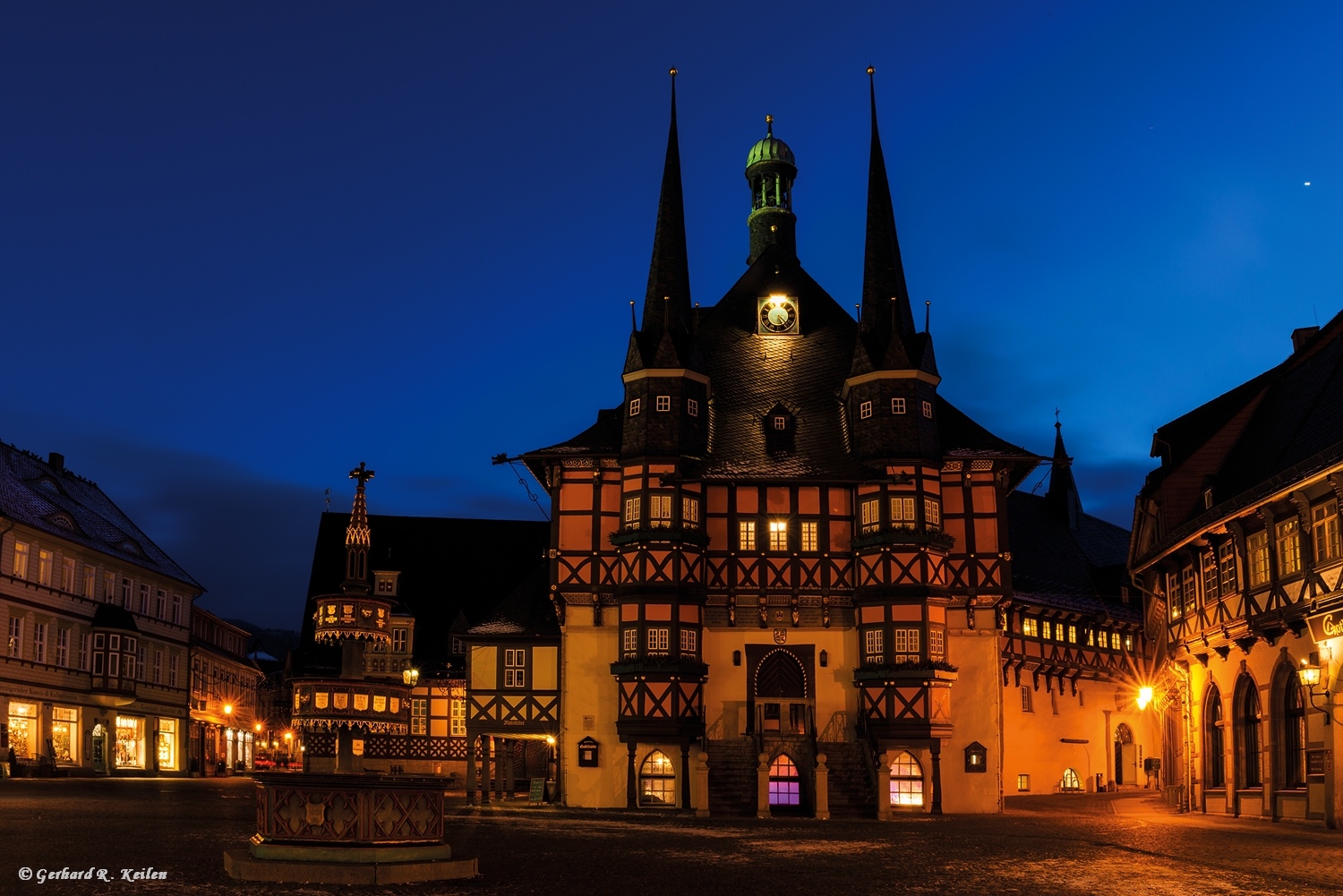 Rathaus in Wernigerode Foto & Bild | world, architektur, blaue stunde Bilder auf fotocommunity