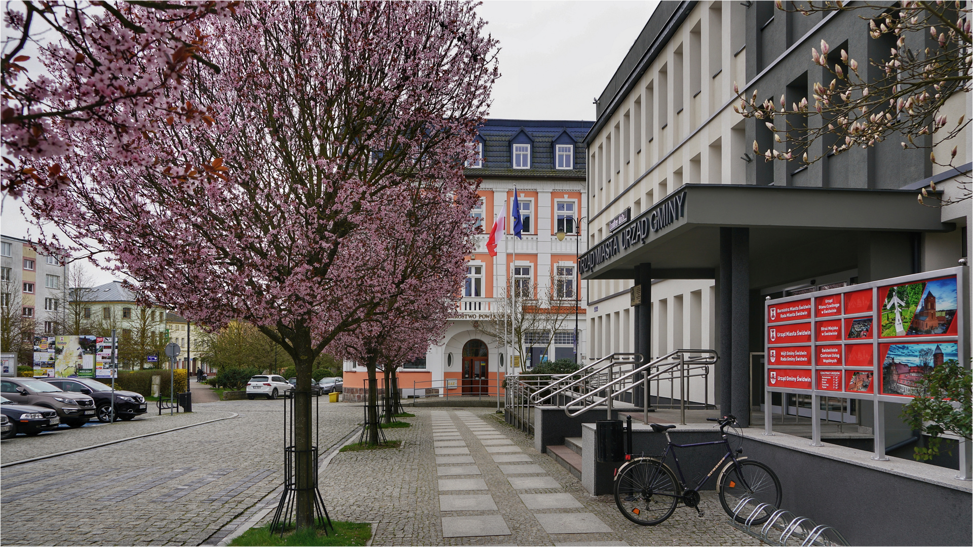 Rathaus-Landratsamt-Dienstfahrrad ....