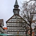 Rathaus mit Adventskalender