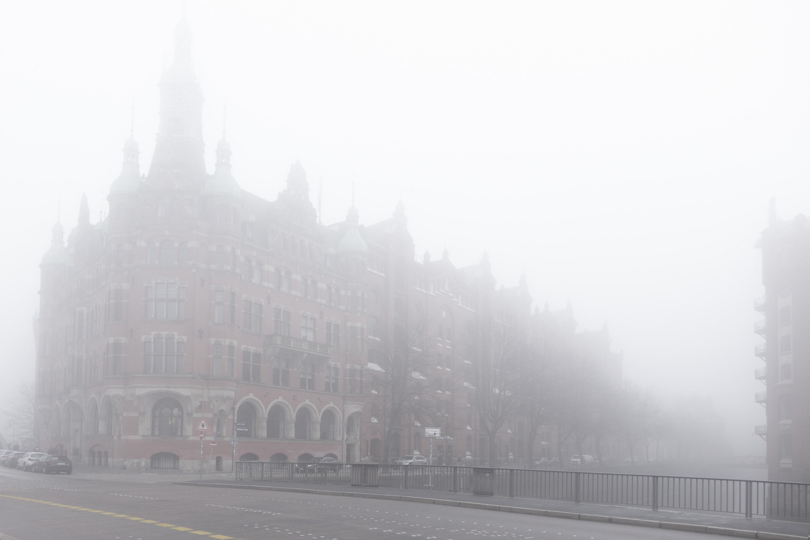 rathaus nebel