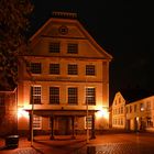 Rathaus Schleswig in der Nacht