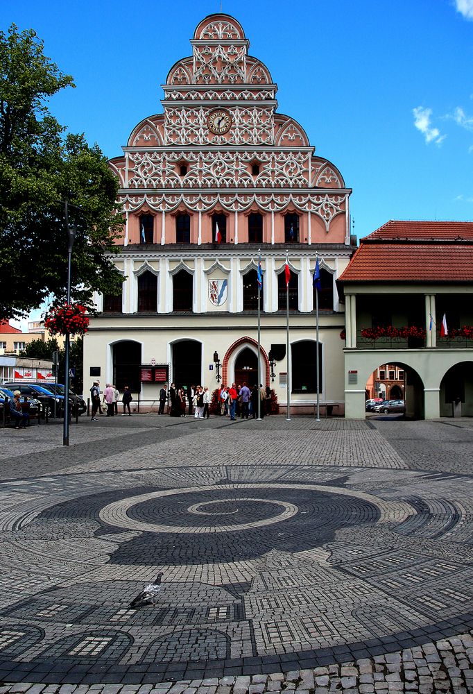 Rathaus Stargard mit Altstadtbepflasterung