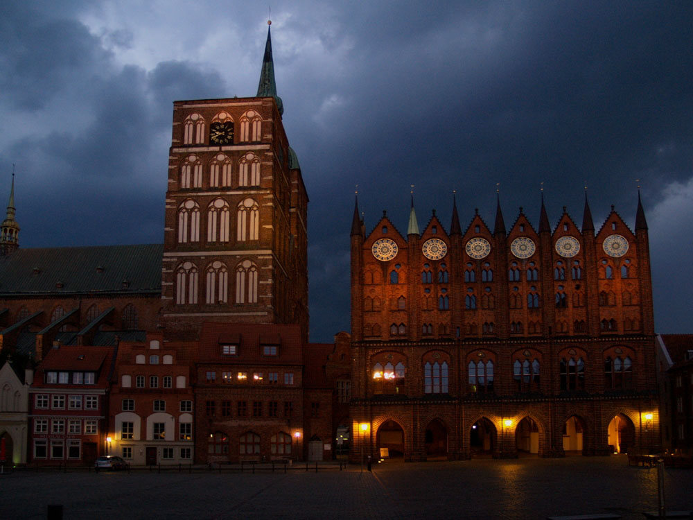 Rathaus Stralsund nach dem Gewitter (reload)