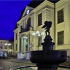 Rathaus Teterow mit Brunnen