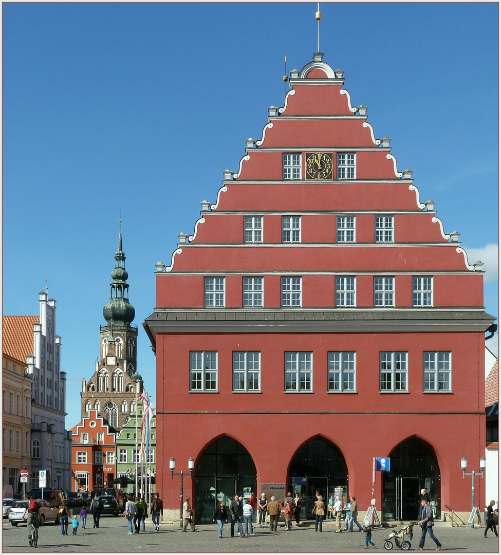 Rathaus und Dom St. Nikolai