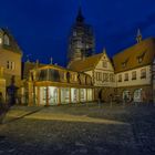 Rathaus und Kirche in Erbach