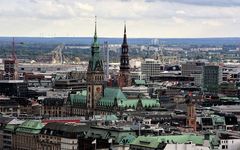 Rathaus und St. Katharinen