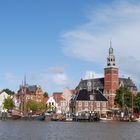 Rathaus und Waage am alten Hafen