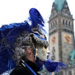 Rathaus unter Masken