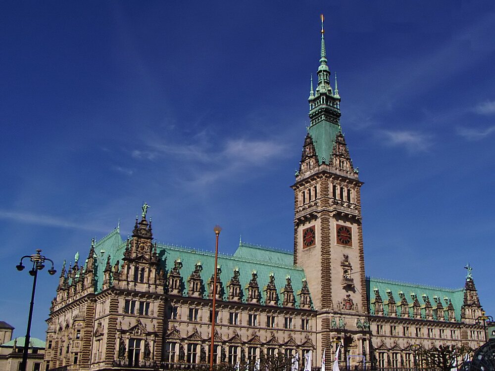 Rathaus, von der Mönckebergstraße aus gesehen