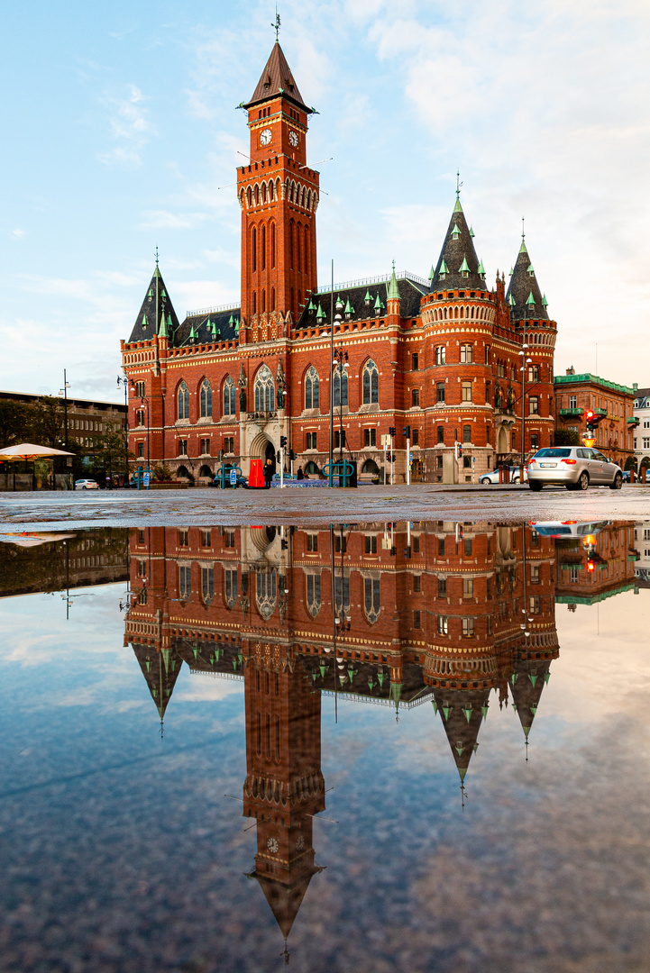 Rathaus von Helsingborg Gespiegelt