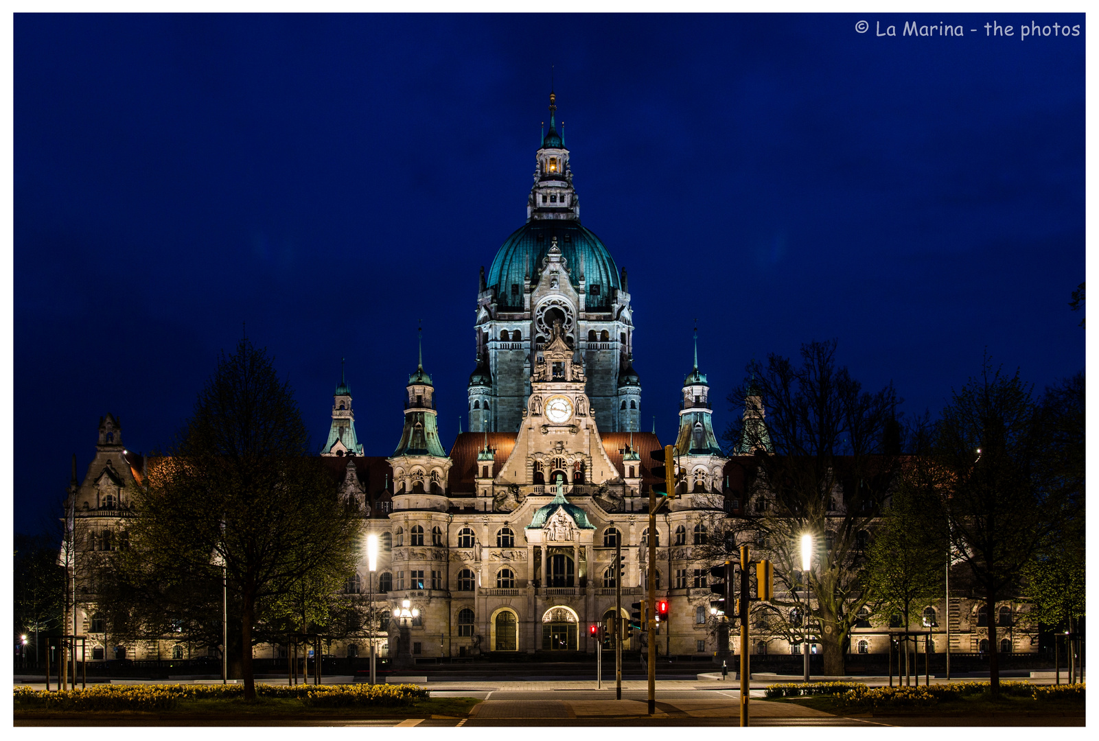 RATHAUS von vorne !!